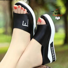 Carregar imagem no visualizador da galeria, Sandália Clean Fashion