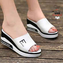 Carregar imagem no visualizador da galeria, Sandália Clean Fashion