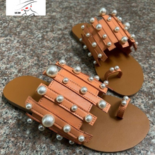 Carregar imagem no visualizador da galeria, Sandália Perolas