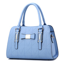 Carregar imagem no visualizador da galeria, Bolsa Feminina Clic Luxo