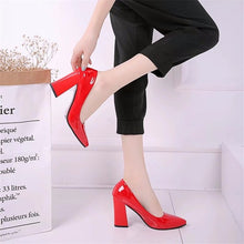 Carregar imagem no visualizador da galeria, Sapato boneca brilhante