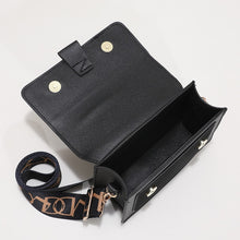 Carregar imagem no visualizador da galeria, Bolsa Small Leve grife