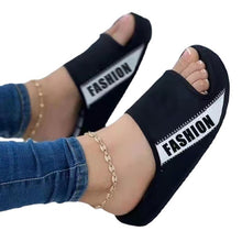 Carregar imagem no visualizador da galeria, Sandália Ella at home