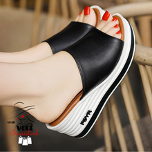 Carregar imagem no visualizador da galeria, Tamanco Feminino Clean
