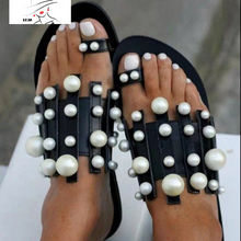 Carregar imagem no visualizador da galeria, Sandália Perolas
