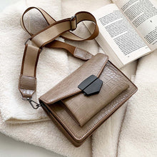 Carregar imagem no visualizador da galeria, Bolsa Delic
