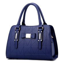 Carregar imagem no visualizador da galeria, Bolsa Feminina Clic Luxo
