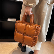 Carregar imagem no visualizador da galeria, Bolsa Feminina Leve mais
