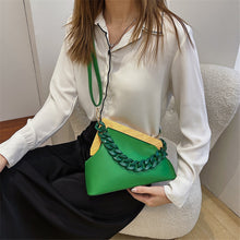 Carregar imagem no visualizador da galeria, Bolsa Femina Grife VV.A
