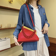 Carregar imagem no visualizador da galeria, Bolsa Femina Grife VV.A
