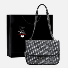 Carregar imagem no visualizador da galeria, Bolsa Irresistível Grife
